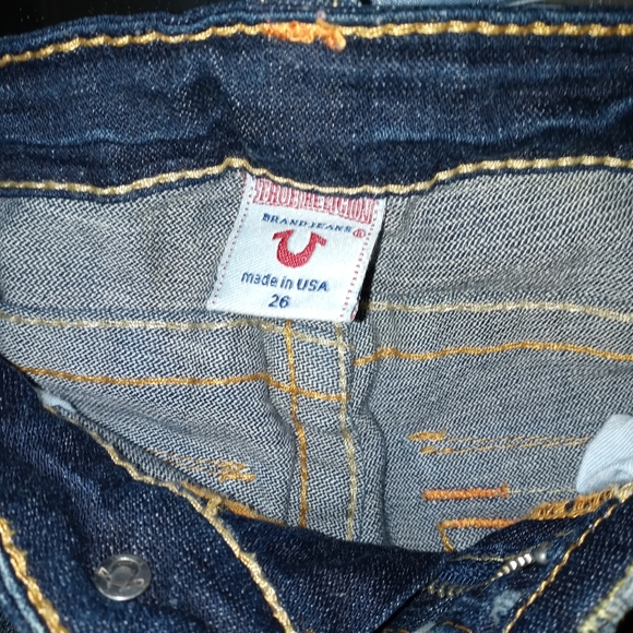 Clothes. - Picture 14 of 16